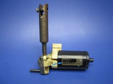 02 03 04 05 06 2005 Dodge Ram Driver Power Seat Track FRONT Vertical Motor OEM