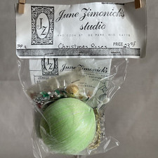 June Zimonick MCM Beaded Ornament Kit "CHRISTMAS ROSES" SP3 :: NEW OLD STOCK