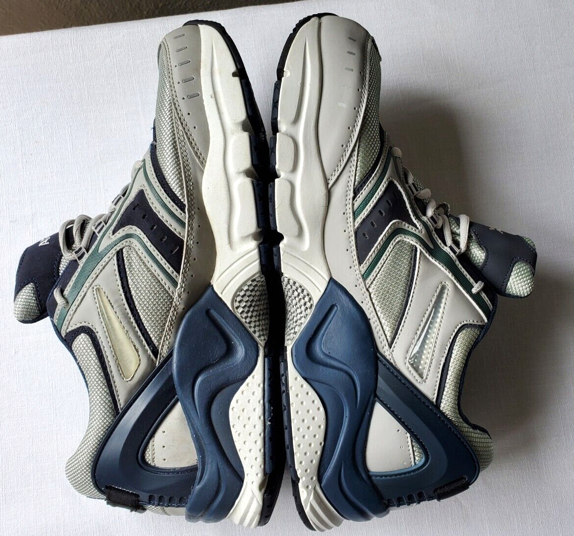 APEX Rhino Runner Diabetic Footwear shoes sneaker silver  display picture 3