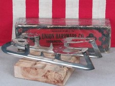 Vintage Antique Union Hardware Co.Victorian Ice Hockey Skates w/Original Box 2/2
