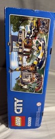 Brand NEW NIB LEGO CITY Swamp Police Station #60069 Officer Crook Alligator