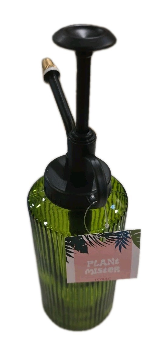 Green Glass Plant Mister Spray Bottle With Plastic Pump 8" Tall 2.5" wide, NWT