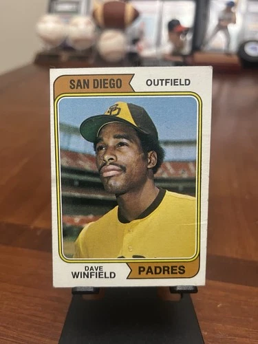 1974 Topps Dave Winfield #456 (RC)