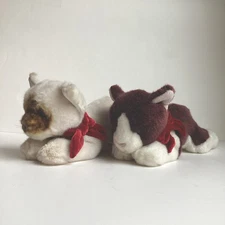 Russ Berrie Stuffed Plush Cats Laying Siamese Tuxedo Set Of 2 Red Christmas Bow 