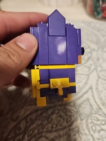 LEGO BRICKHEADZ Batgirl 41586 Pre- Built INCOMPLETE Missing Pieces SEE ALL IMAGE