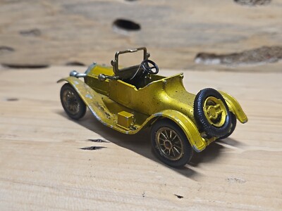 MATCHBOX Yesteryear #Y-6 Gold 1913 Cadillac Made In England By