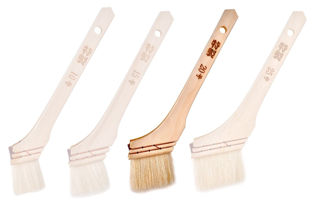 Kyoshin Elle 43mm Angled Hake Japanese Dye Paint Brush