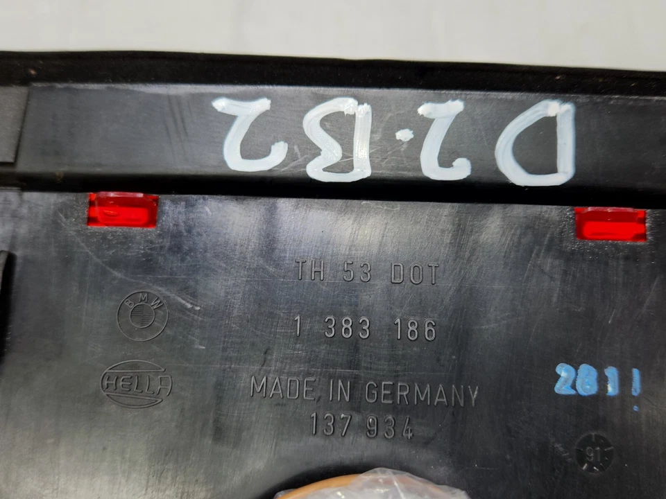 Tercera luz de freno central trasera BMW Serie 8 E31 840ci 1996-1999 1 383 186 Foto 4 de 4