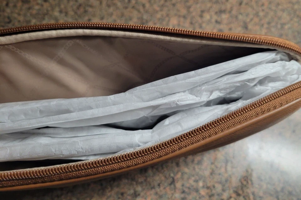 Michael Kors Brown Leather iPad Zippered Case New Tablet Holder - Image 3 of 4