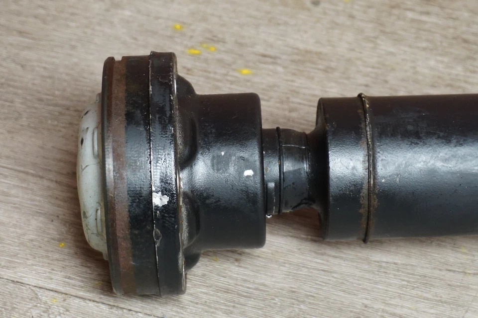 BMW 530XI E60 2006-2007 sedán 3,0 L gasolina AWD eje de transmisión trasero hélice cardan OEM Foto 3 de 4