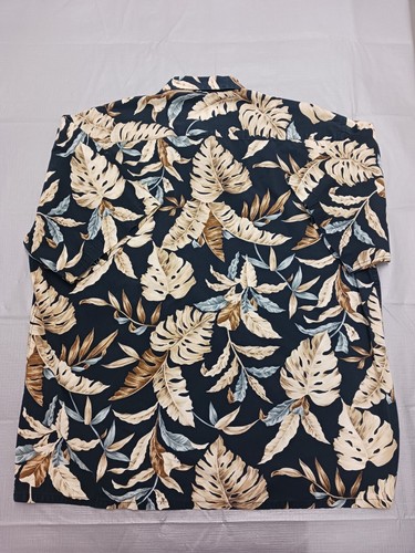 Men's Hawaiian Short Sleeve button down Shirt  Pierre Cardin Size Extra Large - Picture 10 of 10
