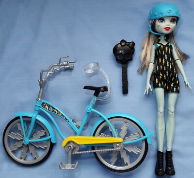 1x Monster High Frankie Stein Doll DPX18 Boltin' Bicycle Puppe und Fahrrad