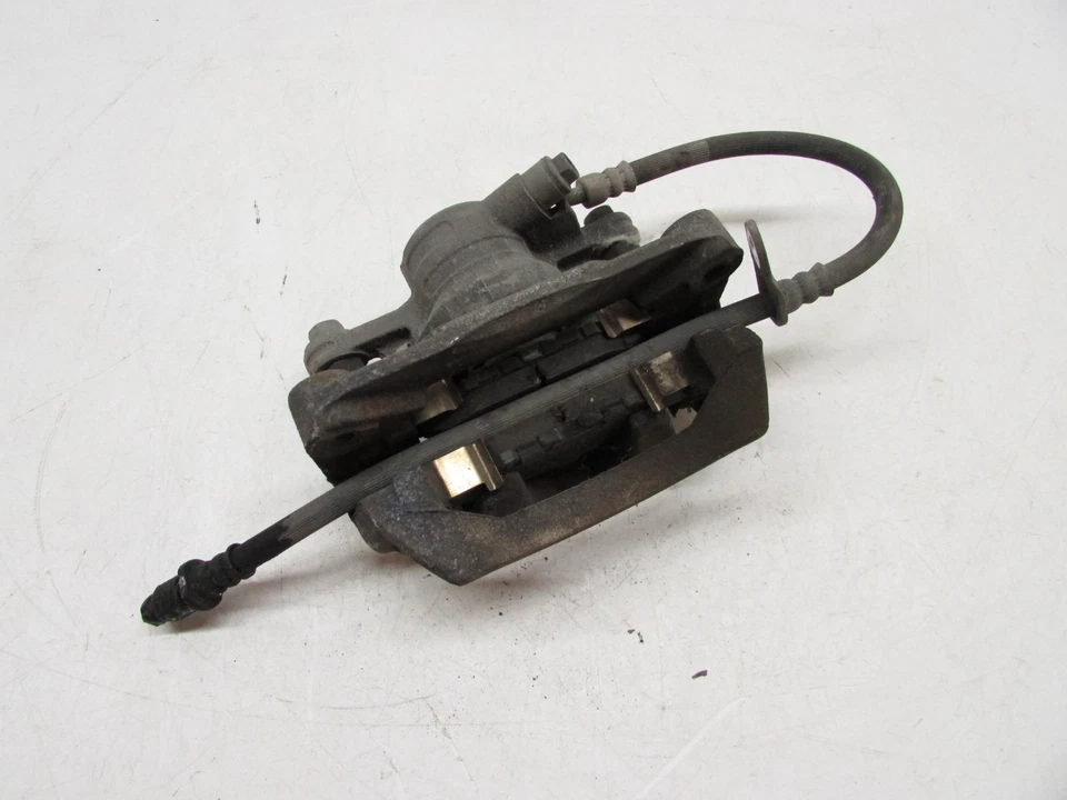 Pinza de freno trasera izquierda Subaru Forester 2011 OEM 09 10 11 12 13 Foto 3 de 4