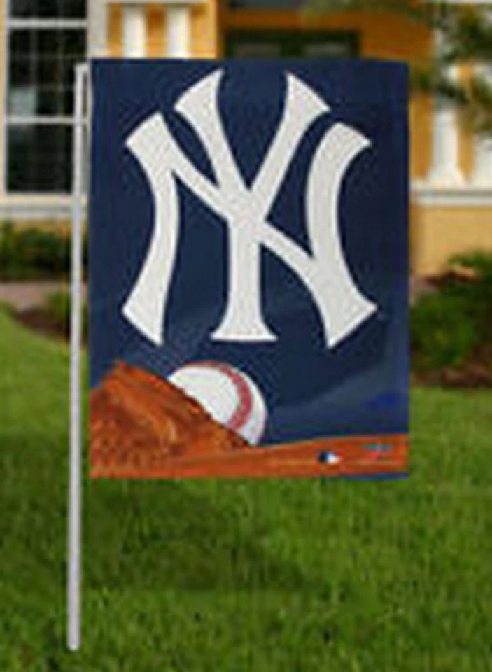3 MLB New York Yankees NY 100% Polyester WinCraft Small Garden Flag 11" x 15"  - Image 3 of 3