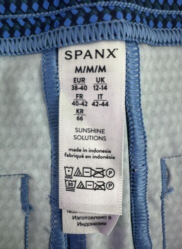 Pantalones Cortos Spanx Sunshine 4" Para Mujer Medianos Geo Scape Pull-On Azul UPF 50+ Nuevos - Imagen 9 de 10