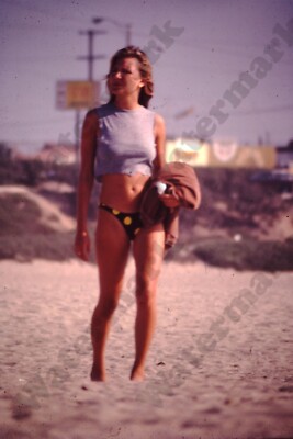  Pretty woman glamour Bikini Girl candid  35mm Slide T0v5