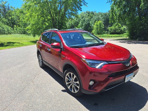 2018 Toyota RAV4 Limited - Hybrid