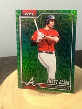 Matt Olson 2026 Topps Green Holiday Foil SP Braves Parallel