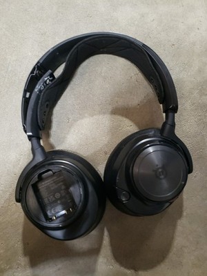 SteelSeries Arctis Nova Pro Wireless Over-Ear  Headset for Xbox -  FOR PARTS