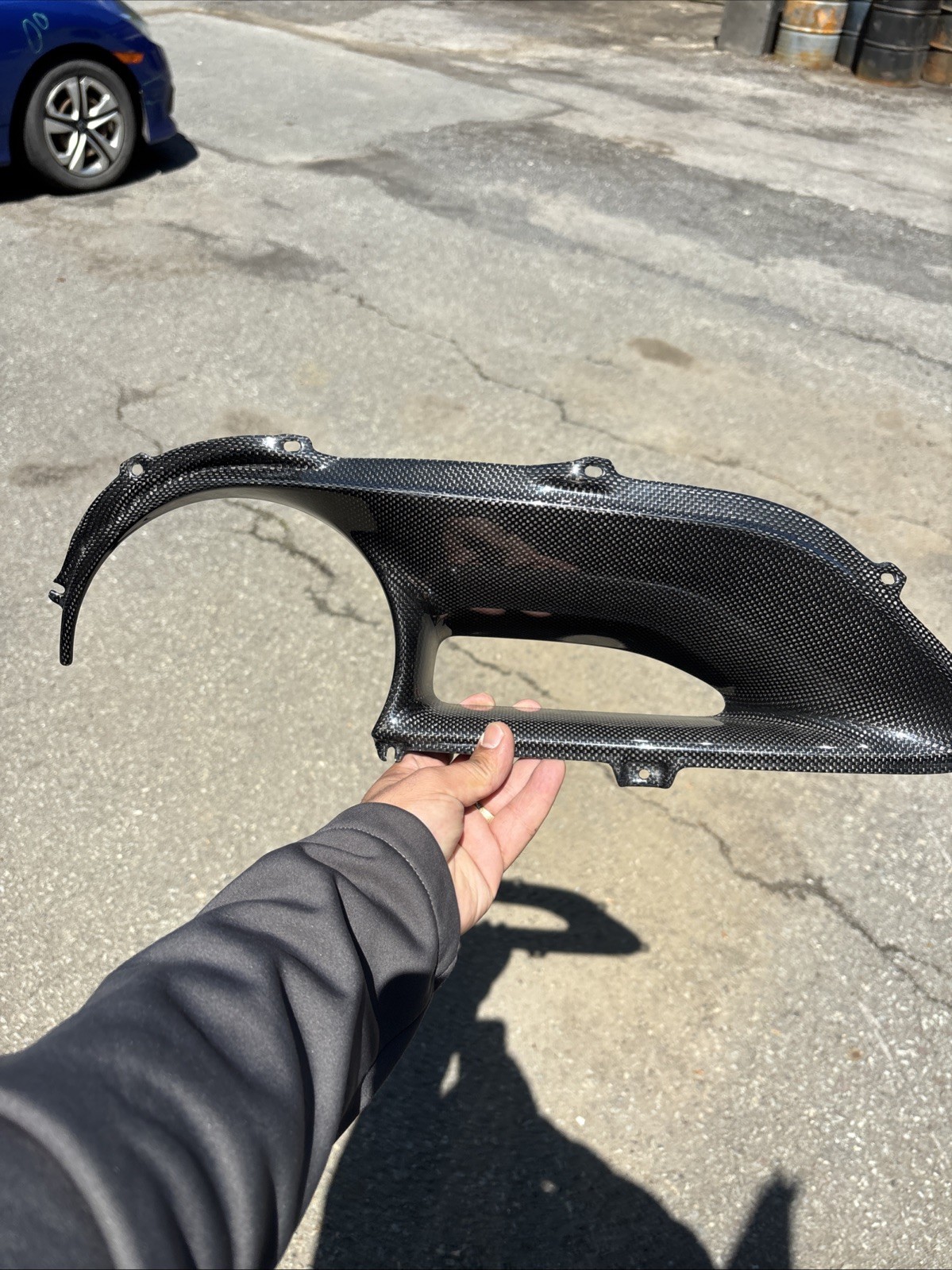 Ferrari 488 Carbon Fiber Taillight Trim – Original Style, Gloss Finish