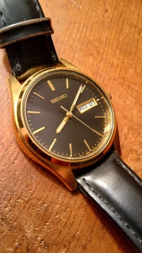 Seiko Watch Men 37mm Black Dial Gold Tone Day Date Round 7n43-9048 Leather Runs