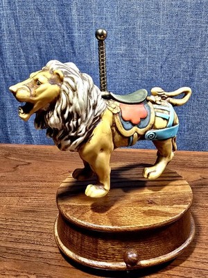 VTG San Francisco Music Box Co Willitts Tobin Fraley Carousel LION Music Box 