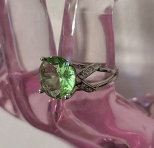 925 Sterling Silver Green Stone Ring Size 8