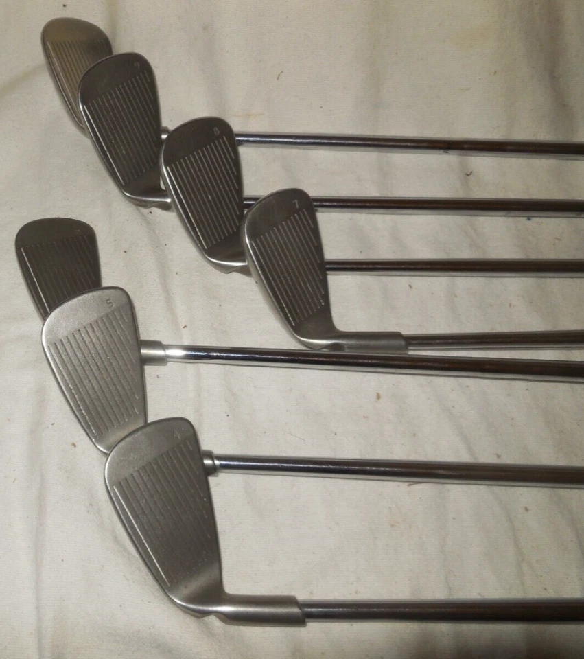 Hierros de punto amarillo Ping i10 4 cuñas/ejes flexibles regulares de acero AWT/DERECHA Foto 3 de 4