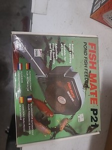 Ani Mate Automatic Pond Fish Feeder, Black