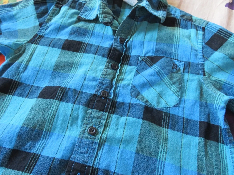 Linda camisa de vestir azul/negro/a cuadros con botones para niños talla pequeña Foto 4 de 4