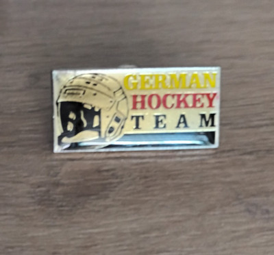 PIN / BADGE GERMAN HOCKEY TEAM - DEB FAN DIVISION