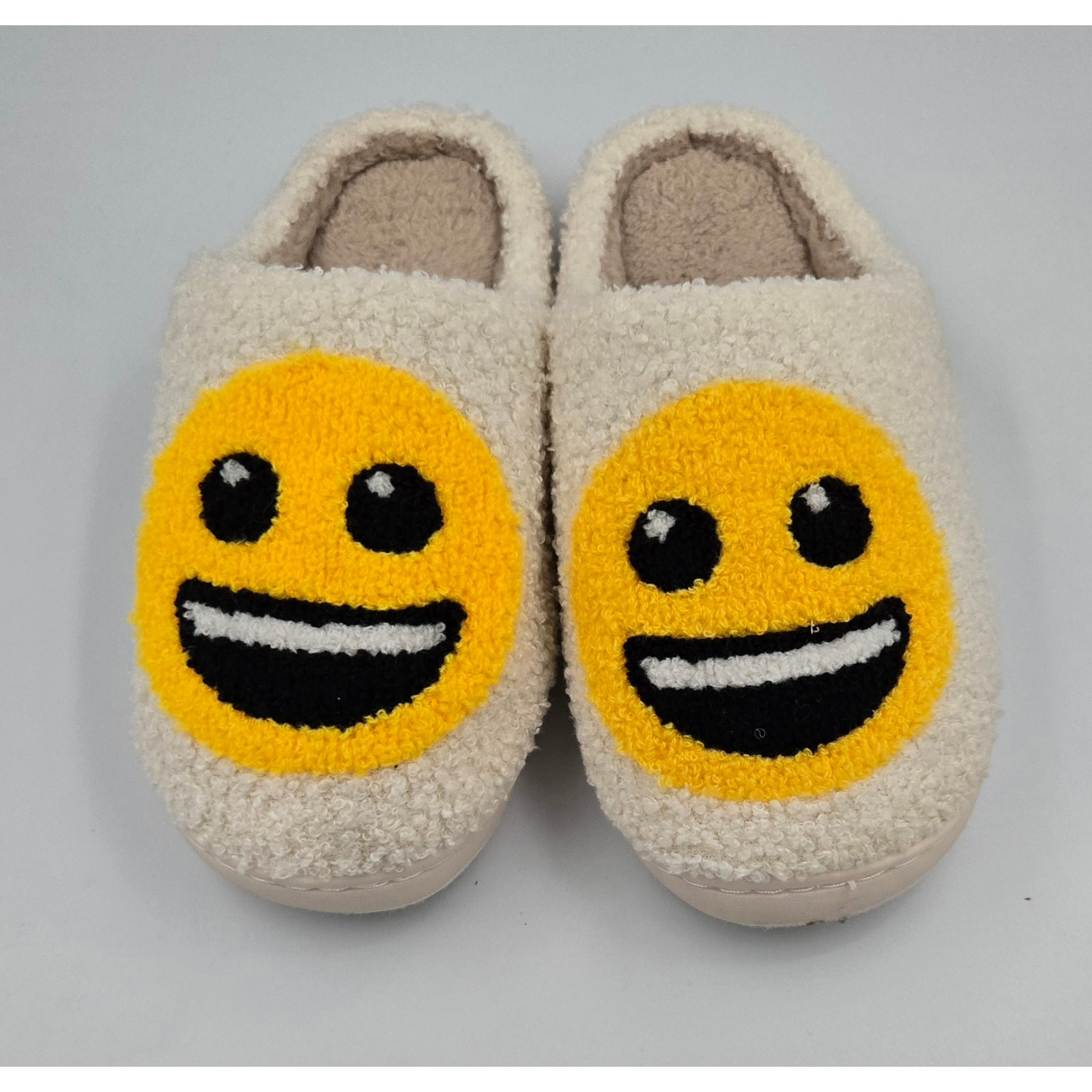 UIN White Slip-On Sneakers with Emoji Faces and Tan Trim Nike Smiley Face Shoes - Etsy main image 4