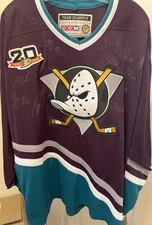 2013-14 Anaheim Ducks team autographed signed jersey Ryan Getzlaf Teemu Selanne