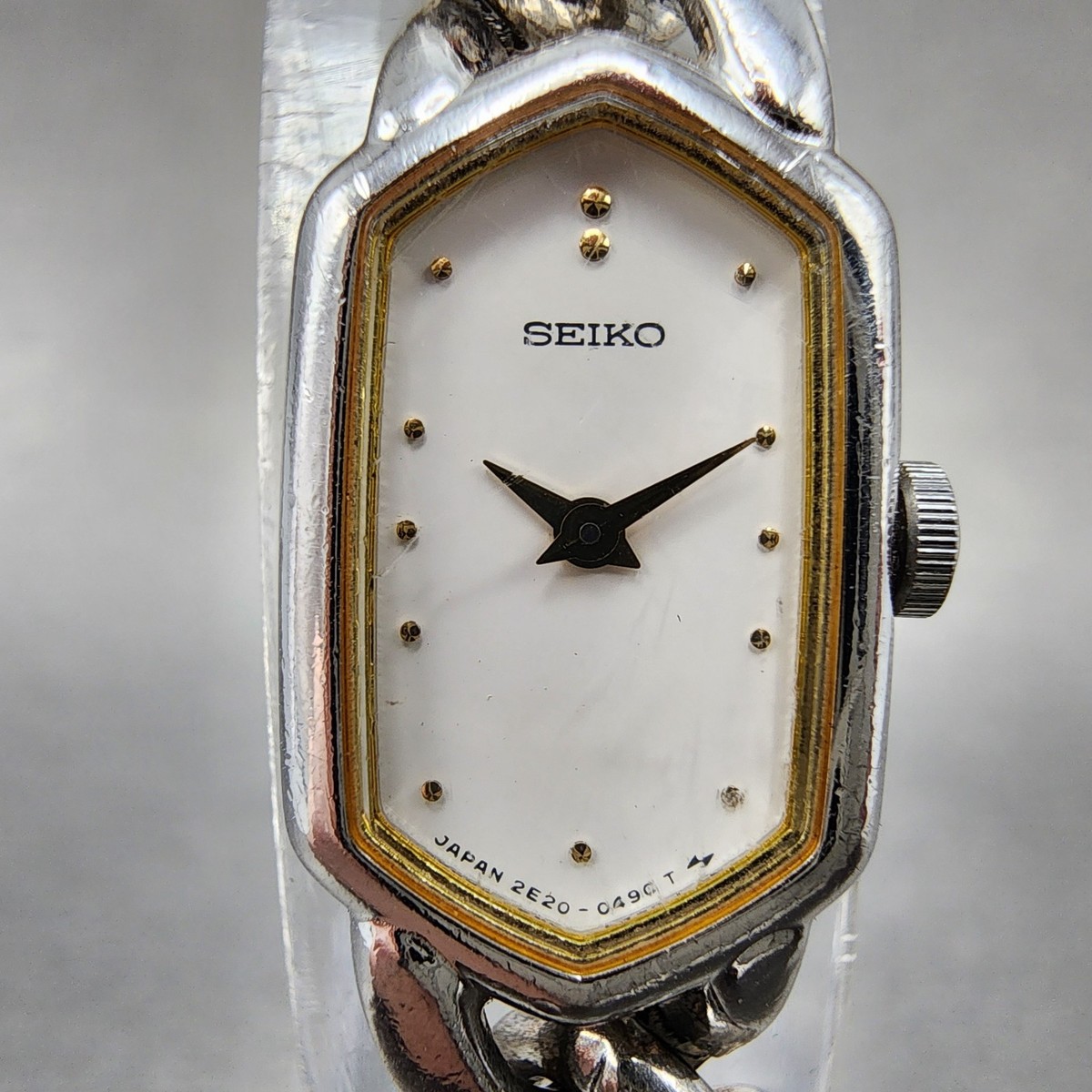 SEIKO セイコー　レディース　腕時計　2E20-5360 Seiko Watch Women 13mm White Dial Silver Tone 2e20-5360 New