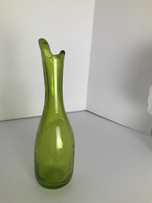 Vintage MCM   Glass  Avocado Green 10 1/2 Swung Vase  Vase