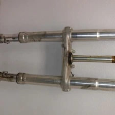 96-99 suzuki gsxr750 FRONT FORKS SHOCK SUSPENSION SET PAIR LOWER TRIPPLE TREE