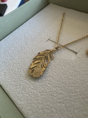 alex monroe Peacock Feather 22ct gold plated necklace RRP £185 Unworn - Picture 5 of 8