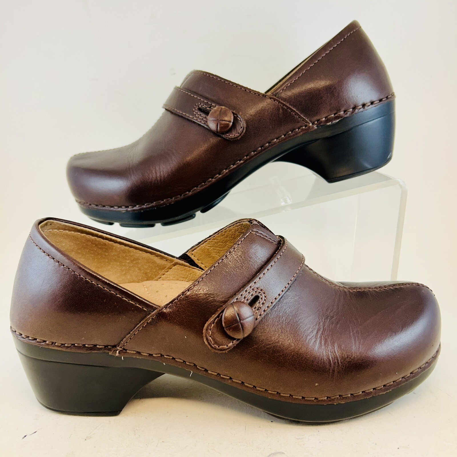 Dansko Brown Leather Solstice Button Lightweight … - image 3
