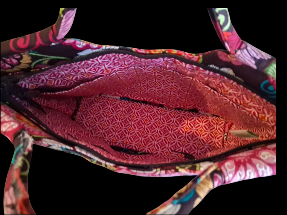 Bolso Cartera Vera Bradley Rojo y Rosa con Diseño Floral Acolchado Bolsillos Superiores con Cremallera Foto 4 de 4