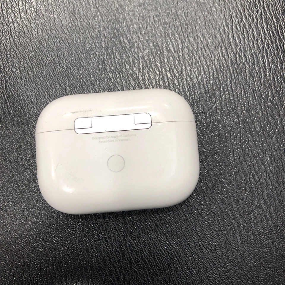 Apple AirPods Pro (1st generation), photo 2 of 5