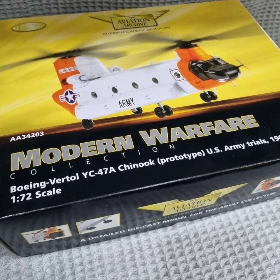 Corgi AA34203 Boeing-Vertol Chinook (Prototipo) US Army Trials 1961 escala 1:72 Foto 2 de 4