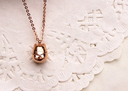 18K Rose Gold Filled Japanese Lucky Cat Maneki Neko Solid Pendant Charm Necklace - Picture 10 of 12