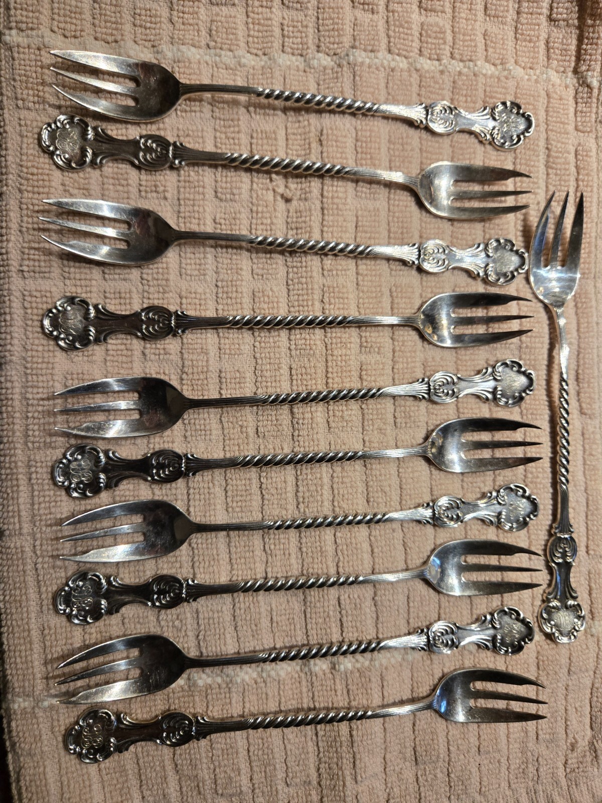 Picture 1 of 6