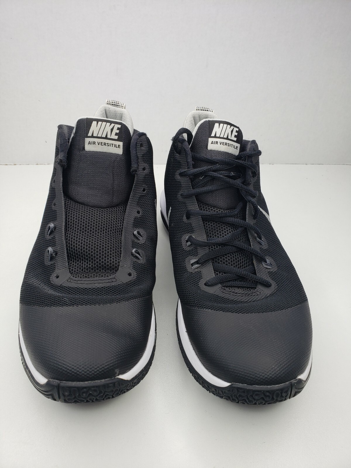 Nike Air Versitile Men's Athletic Basketball Shoes … Gem