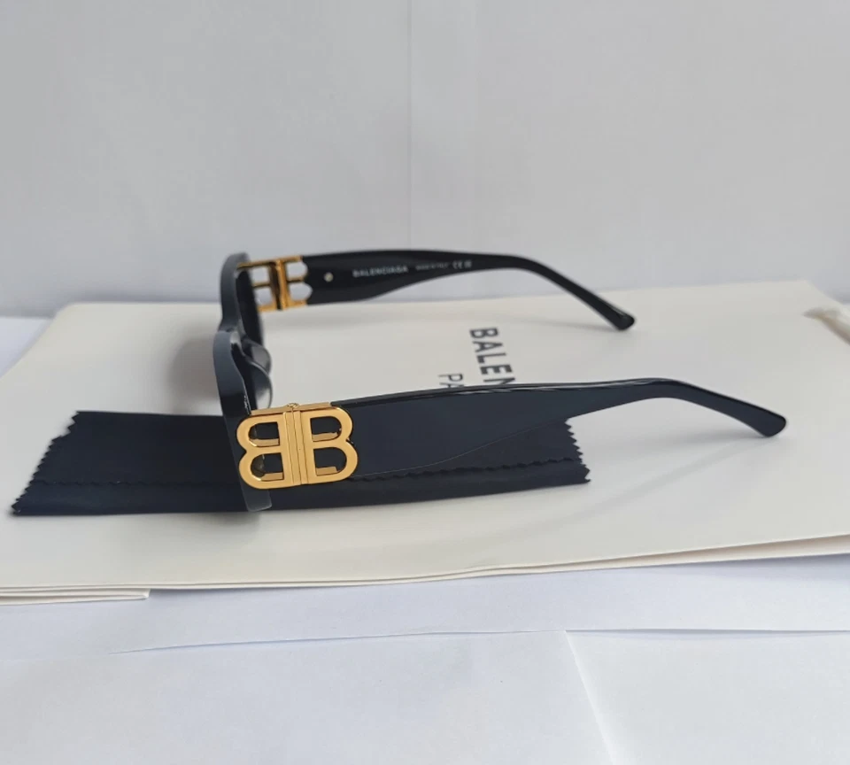 Óculos de sol unissex autêntico Balenciaga BB0096S preto/cinza aro completo retangular - Imagem 3 de 4