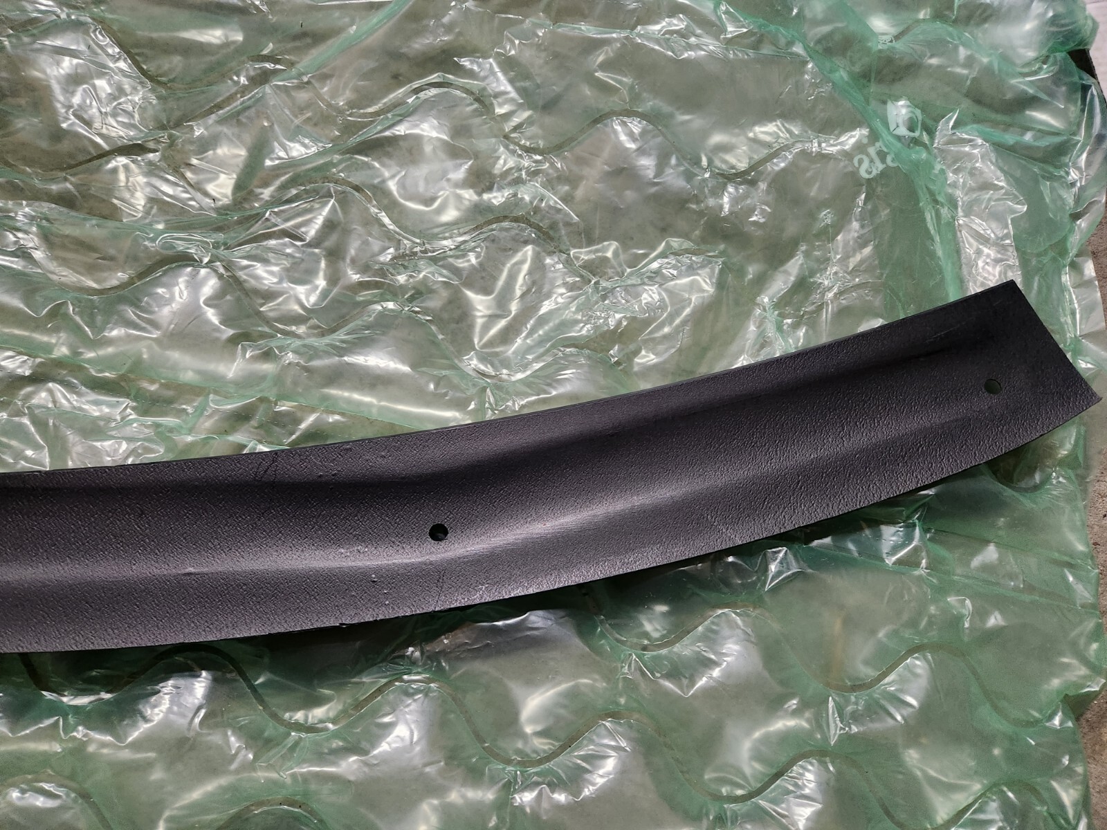 Genuine MCLAREN Plastic Support Bracket RIGHT PASSENGER SIDE 13A6333CP OEM