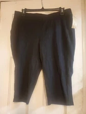 NEW Livi Active Black Knee Leggings Women's 14/16  Crop Pants Bike shorts NWT  