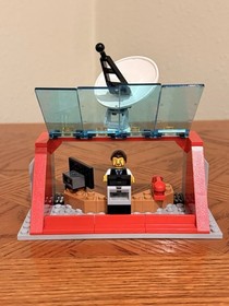 LEGO City Space Centre (3368) 100% Complete All Minifigs and Instructions