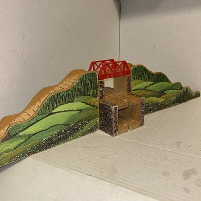 Thomas & Friends Wooden Railway Mountain Tunnel, 2000, Clickety-Clack, Vintage