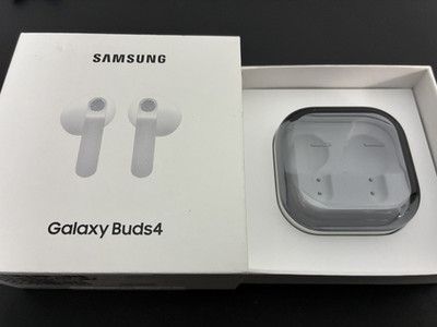 NEW Original Samsung Galaxy Buds4 SM-R540N Earbuds Charging Case White  (NO BUD)
